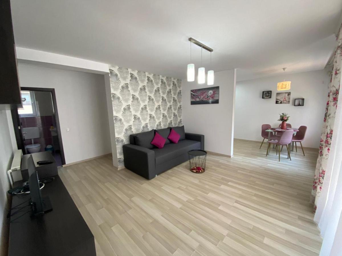 Apartament Ella T8 ナボダリ エクステリア 写真